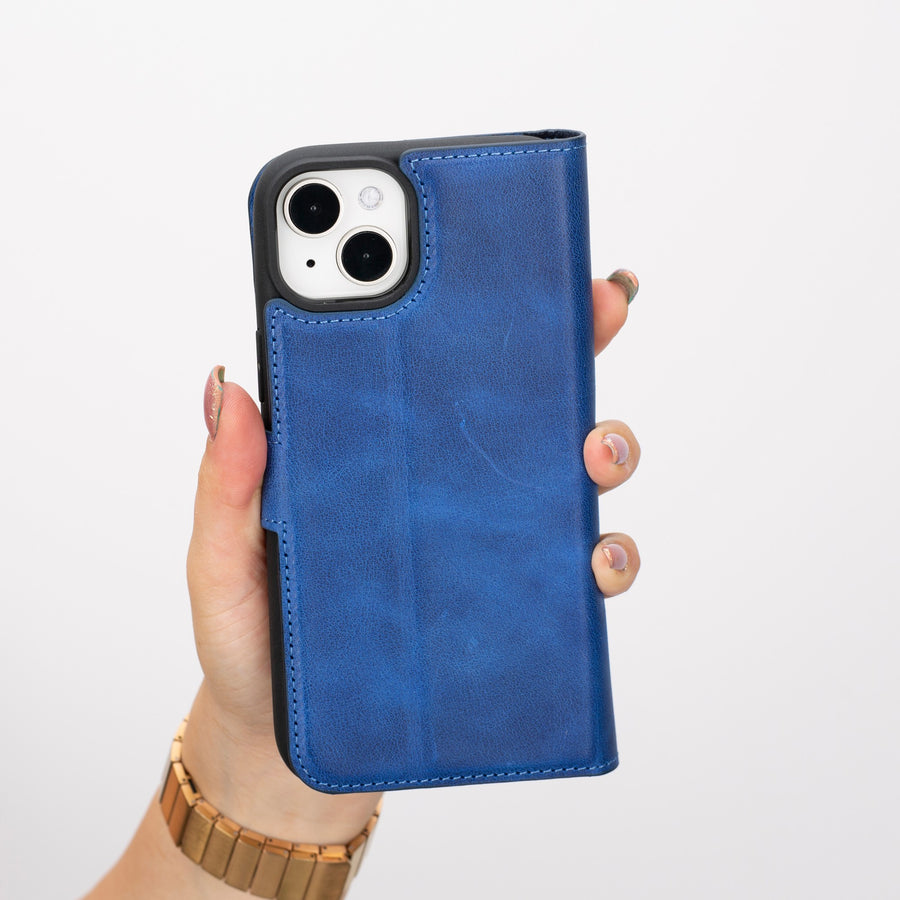 iphone 15 plus ravenna leather wallet phone case blue 07