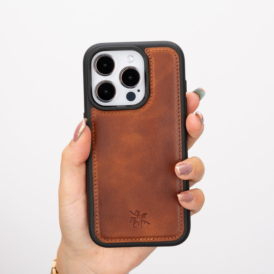 iphone 15 pro lucca leather phone case antique brown 04