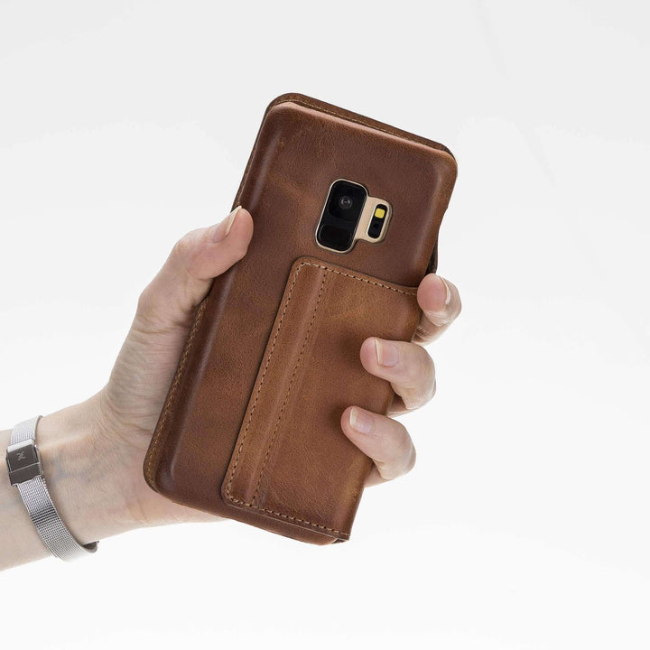 Venito Protective Phone Cases: Merging Durability with Design