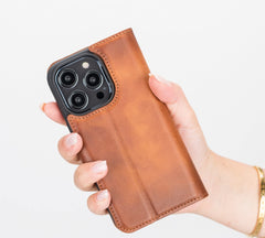 Funda tipo billetera de cuero desmontable con bloqueo RFID Ravenna para iPhone 14 Pro
