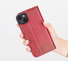 Funda tipo billetera de cuero desmontable con bloqueo RFID Ravenna para iPhone 14 Plus