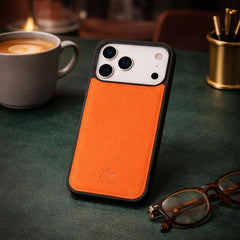Funda de cuero Lucca Snap On para iPhone 15 Pro