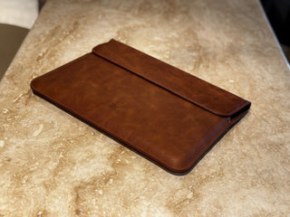 Venito Massa 13.3'' Leather Sleeve