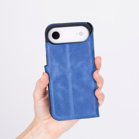 Funda tipo billetera de cuero desmontable con bloqueo RFID Ravenna para iPhone 15 Plus