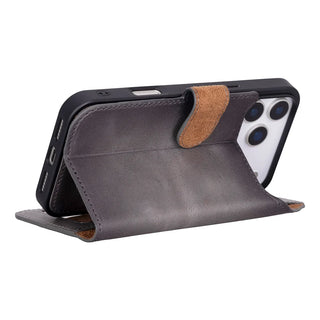 Magic iPhone 18 Pro Max Leather Detachable Wallet Case