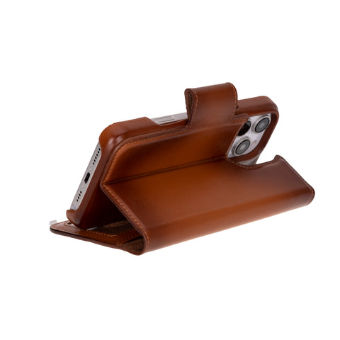 Funda tipo billetera de cuero desmontable con bloqueo RFID Ravenna para iPhone 15 Pro