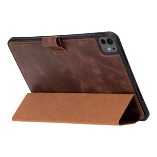 Pissa Leather iPad Pro 11" (2024) Case
