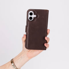 Funda tipo billetera de cuero con bloqueo RFID Florence para iPhone 15 Plus