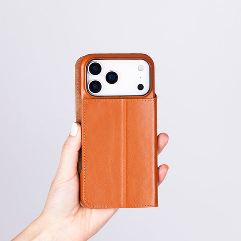 Sonat Leather iPhone 17 Pro Folio Case