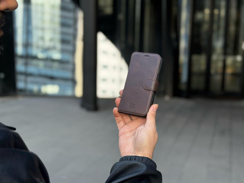 Ravenna RFID Blocking Detachable Leather Wallet Case for iPhone 17 Pro Max