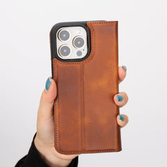 Funda tipo cartera de cuero desmontable con bloqueo RFID Ravenna para iPhone 15 Pro Max