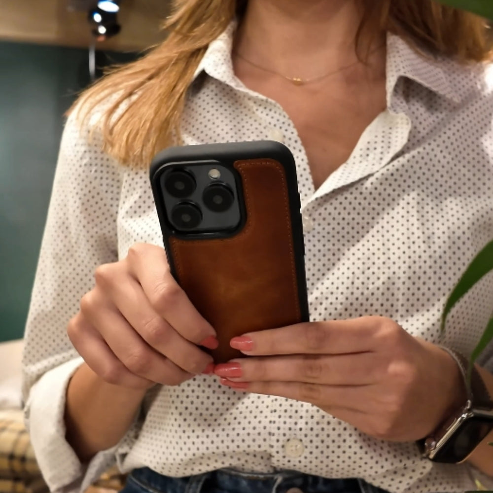 Luxury Leather Cases for iPhone, Samsung & Watch Bands Luxury Leather Cases for iPhone, Samsung & Watch Bands