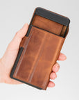 Estuche tipo billetera de cuero desmontable con bloqueo RFID Ravenna para Google Pixel 7 Pro en marrón antiguo
